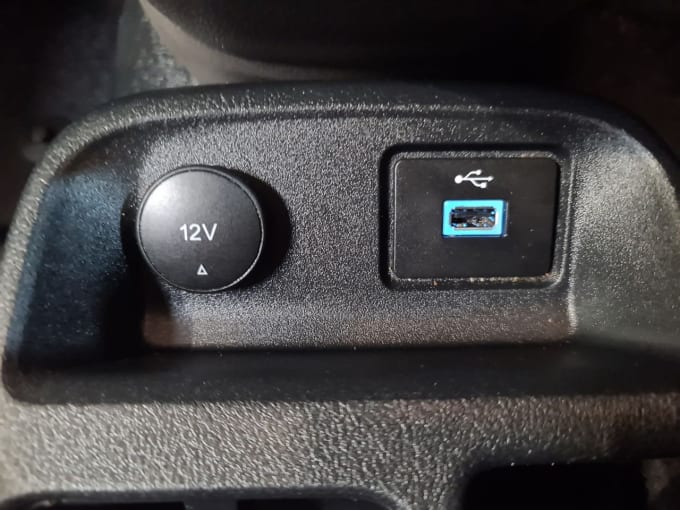 2025 Ford Transit Connect
