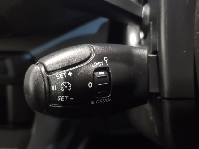 2025 Vauxhall Vivaro