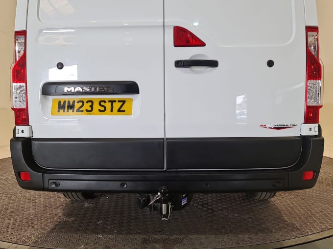 2025 Renault Master
