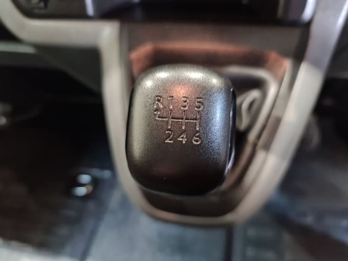 2025 Peugeot Expert