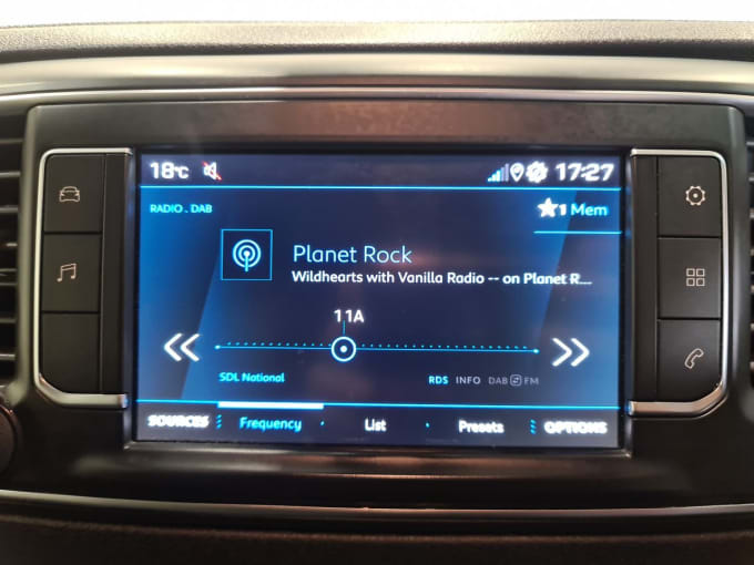 2025 Peugeot Expert
