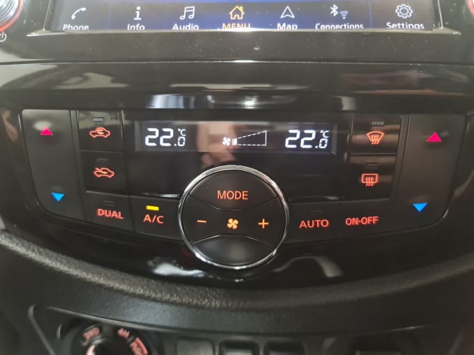 2025 Nissan Navara