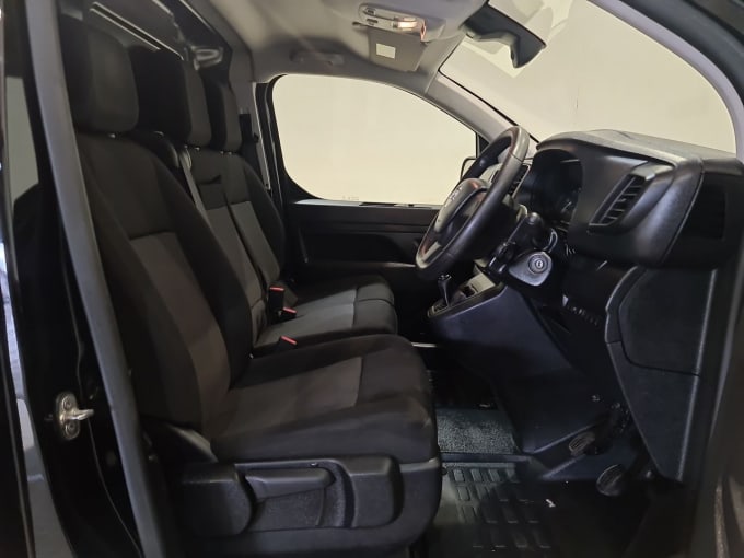 2025 Vauxhall Vivaro