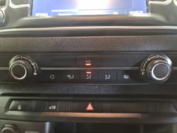 2025 Vauxhall Vivaro