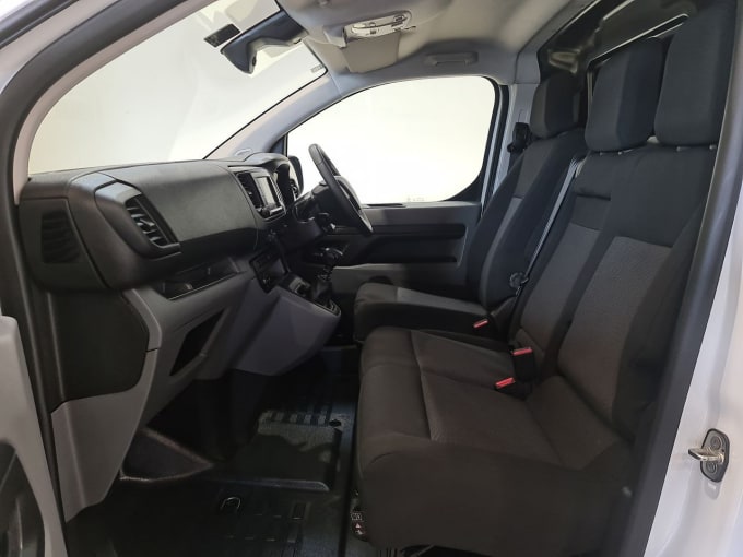 2025 Peugeot Expert