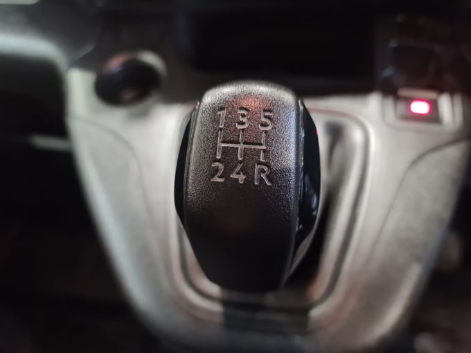 2025 Peugeot Partner