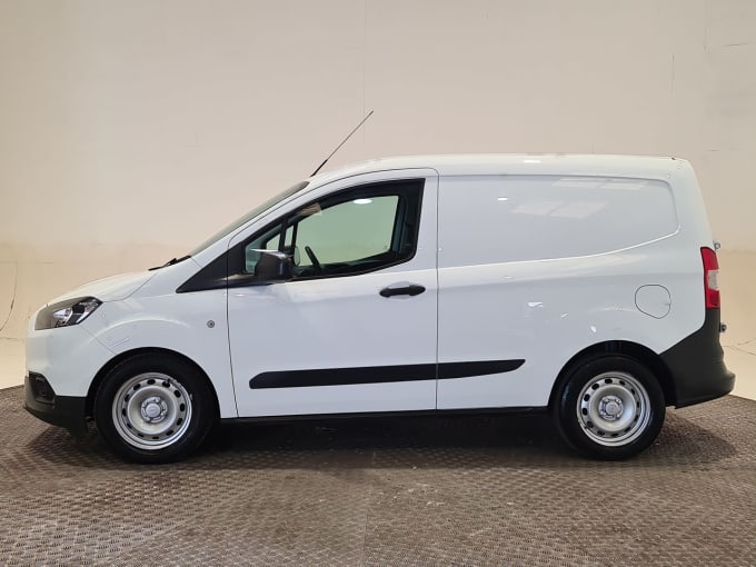 2025 Ford Transit Courier