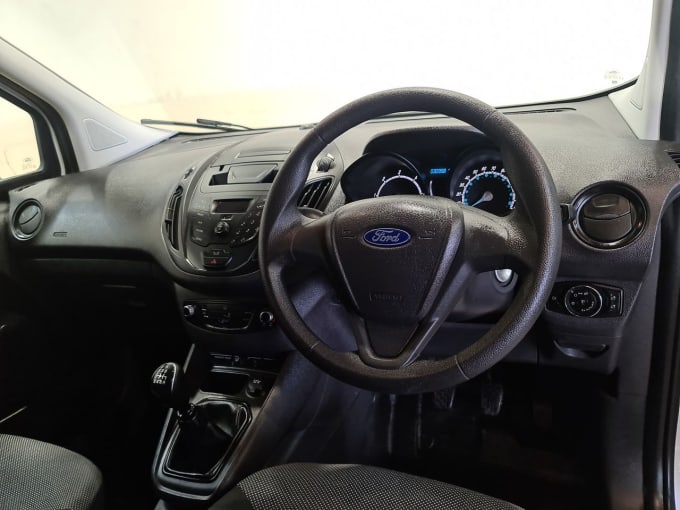 2025 Ford Transit Courier