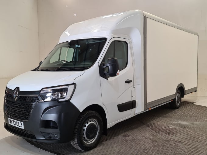 2025 Renault Master