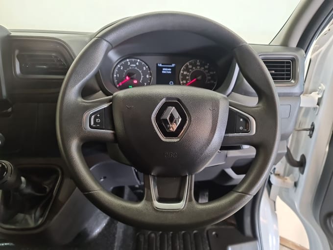 2025 Renault Master