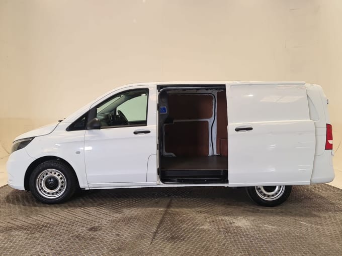 2025 Mercedes-benz Vito