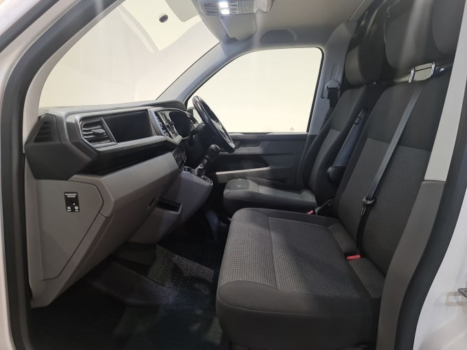 2025 Volkswagen Transporter