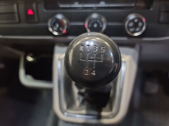 2025 Volkswagen Transporter
