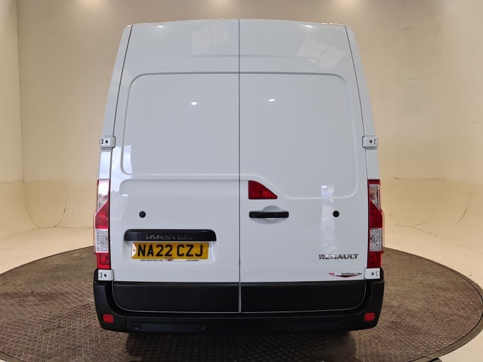 2025 Renault Master