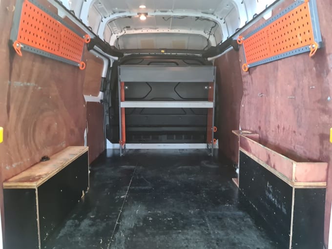 2025 Ford Transit Custom