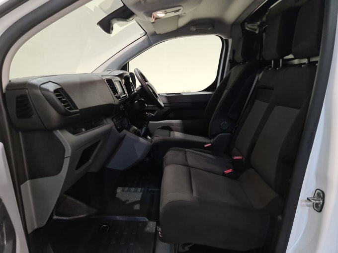 2025 Peugeot Expert