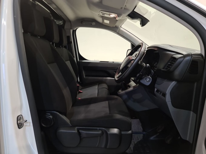 2025 Peugeot Expert