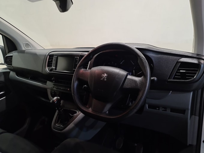 2025 Peugeot Expert
