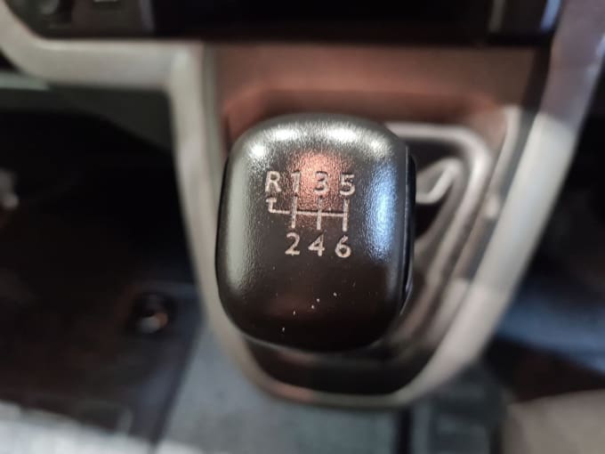 2025 Peugeot Expert