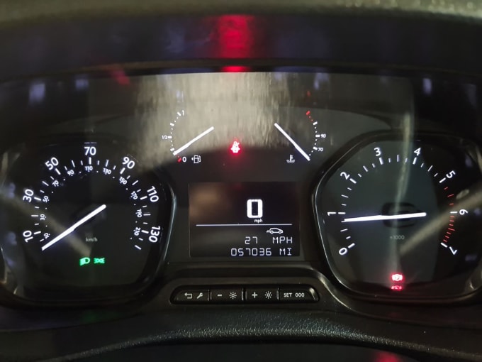 2025 Peugeot Expert