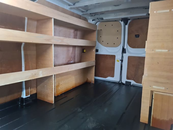 2025 Ford Transit Custom