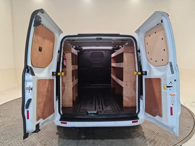 2025 Ford Transit Custom