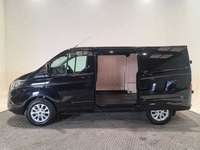2023 Ford Transit Custom
