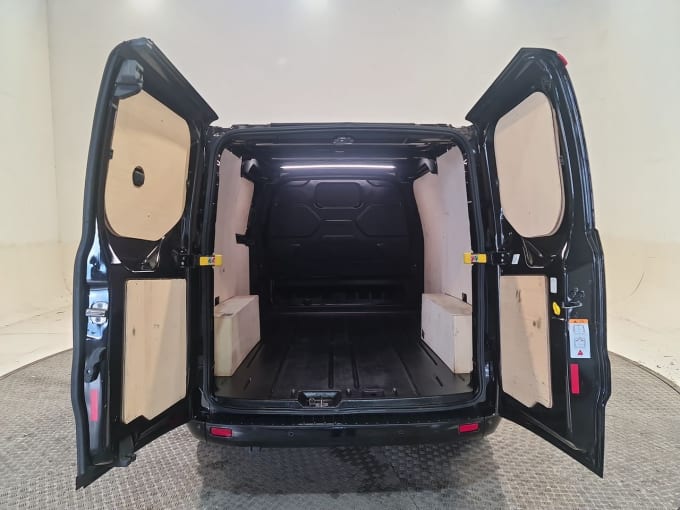 2023 Ford Transit Custom