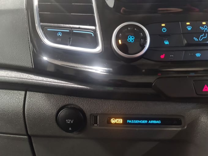 2023 Ford Transit Custom
