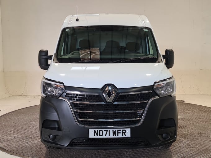2025 Renault Master