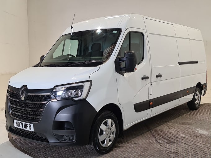 2025 Renault Master