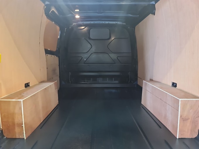 2025 Ford Transit Custom