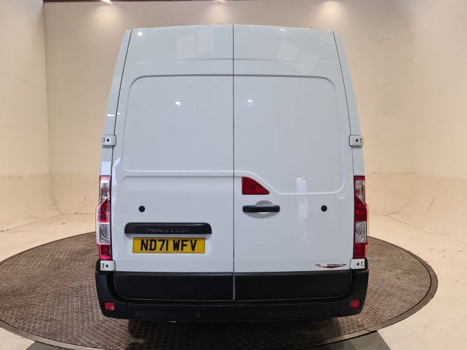 2025 Renault Master