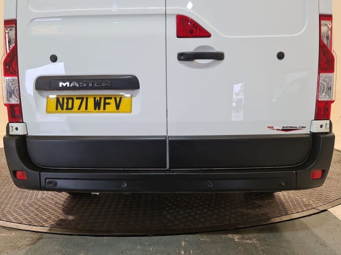 2025 Renault Master