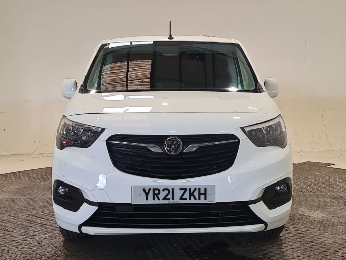 2025 Vauxhall Combo