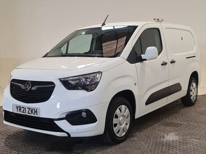 2025 Vauxhall Combo