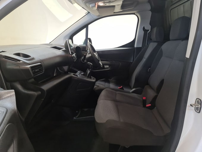 2025 Vauxhall Combo