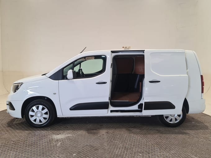2025 Vauxhall Combo