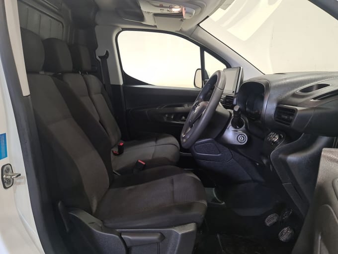 2025 Vauxhall Combo
