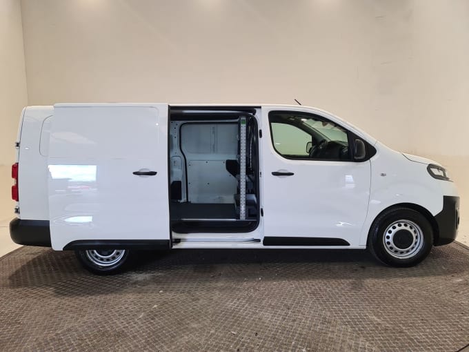 2025 Vauxhall Vivaro
