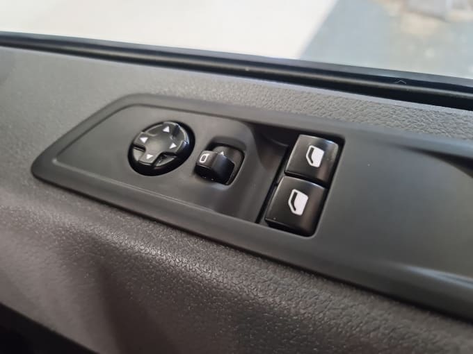 2025 Vauxhall Vivaro