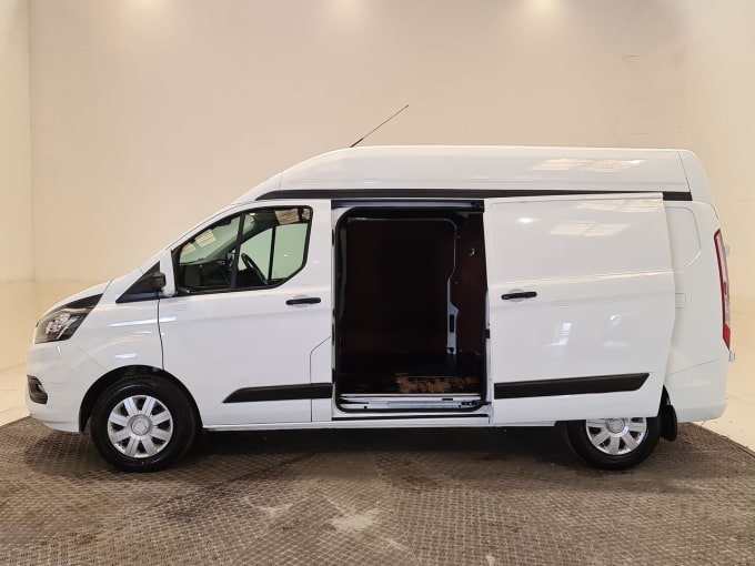2025 Ford Transit Custom