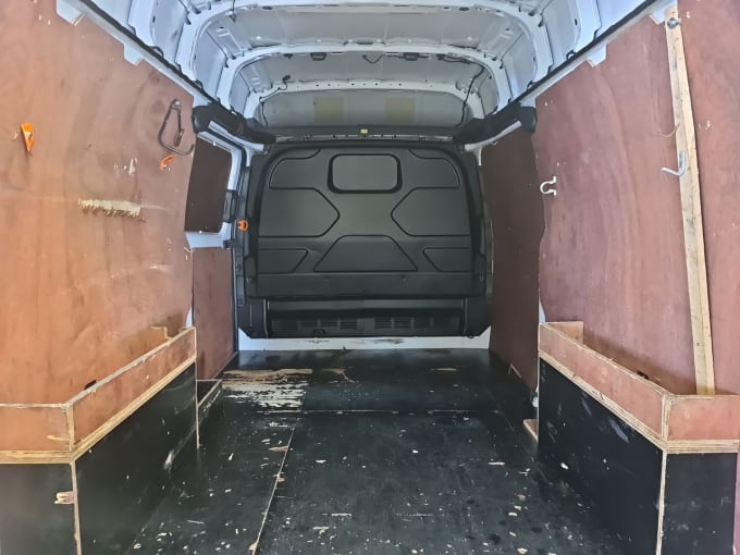 2025 Ford Transit Custom