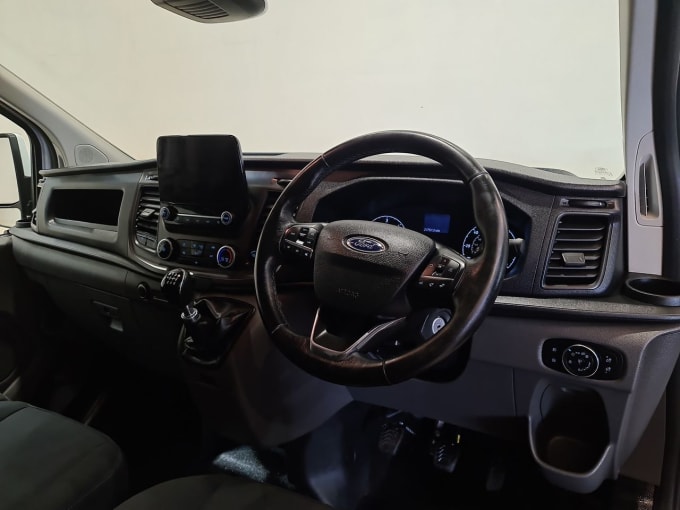 2025 Ford Transit Custom