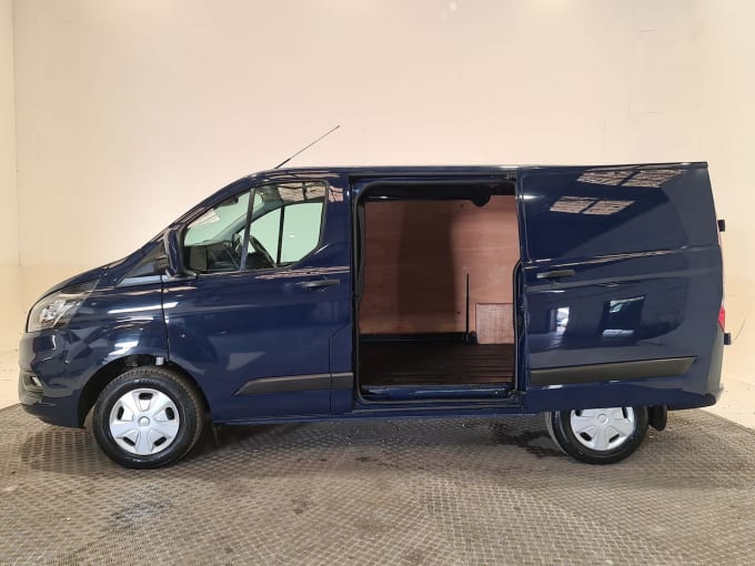 2025 Ford Transit Custom