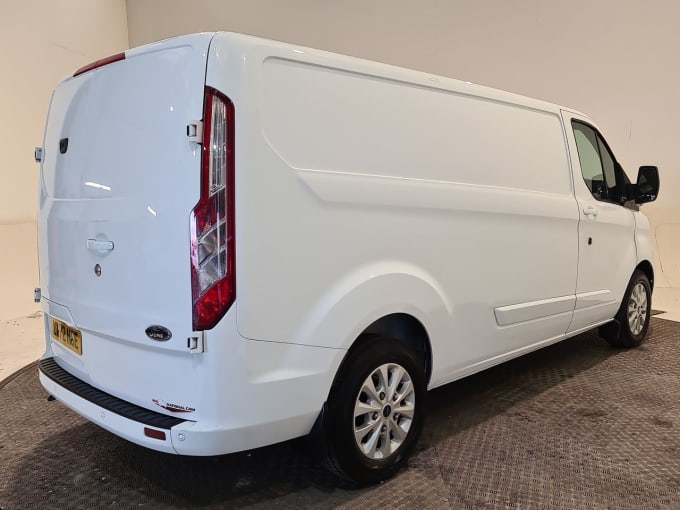 2025 Ford Transit Custom
