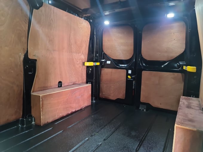 2025 Ford Transit Custom