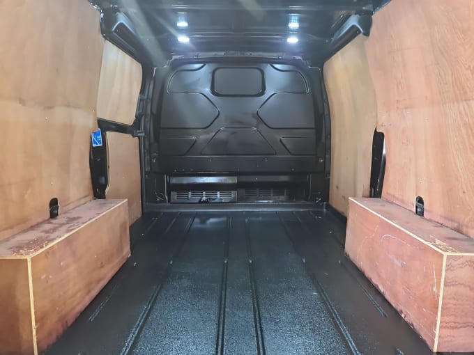2025 Ford Transit Custom