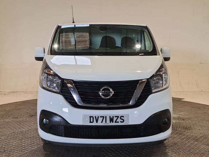 2025 Nissan Nv300