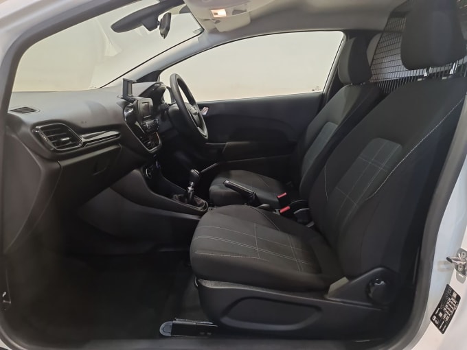 2025 Ford Fiesta Van